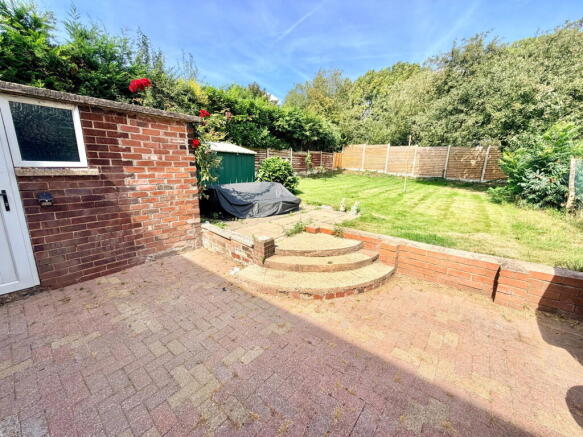 3 bed Semi-Detached for sale Image 12