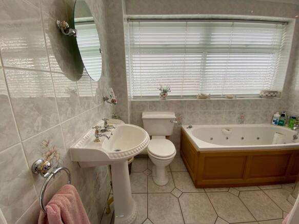 Photo 44