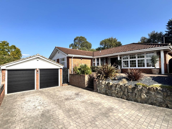 Abbotts Close