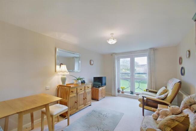 1 bed Apartment for sale Image 5