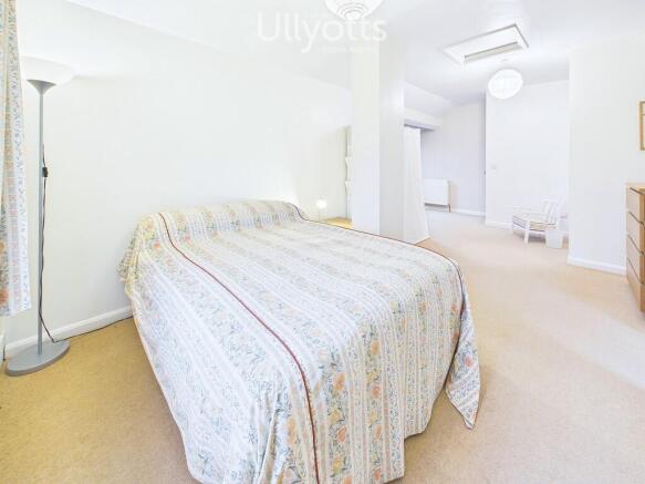 3 bed Semi-Detached Bungalow for sale Image 9