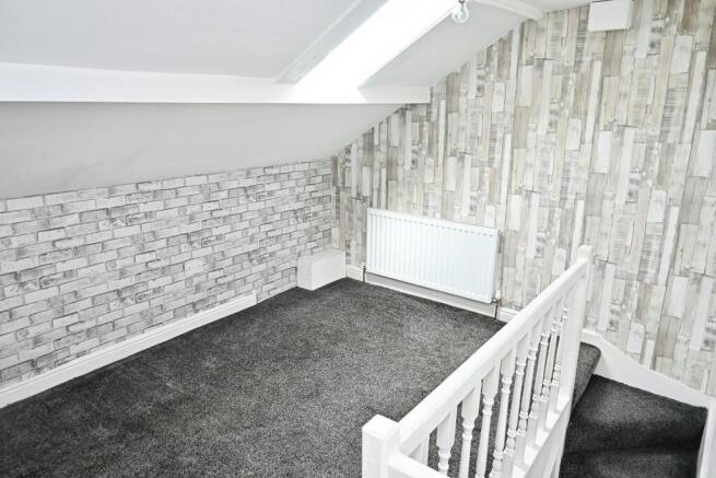 3 bed Semi-Detached to rent Image 12