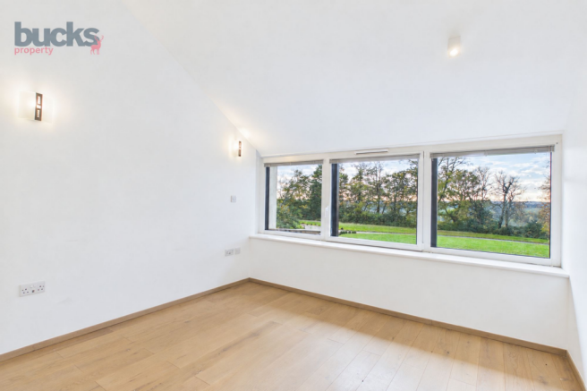 Four Ashes Road, Cryers Hill, HP15 photo 3