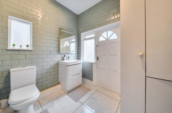 1419451-9-699f2e9...