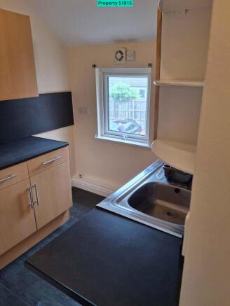 1 bed Flat to rent Image 4