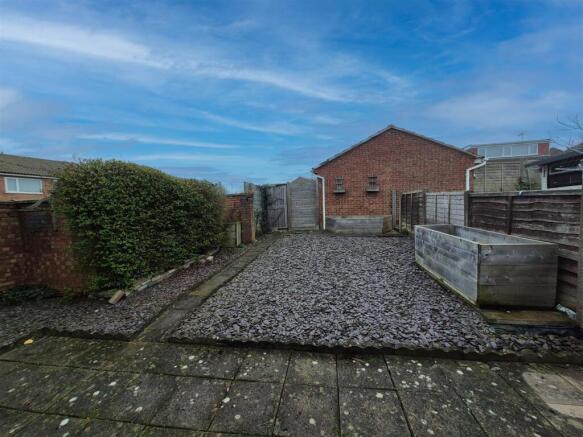 Larchwood Road, Exhall, Coventry photo 4