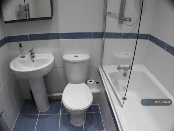 Bathroom With Extractor Fan
