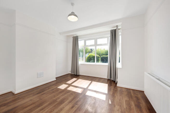 27 Berrylands - Loun