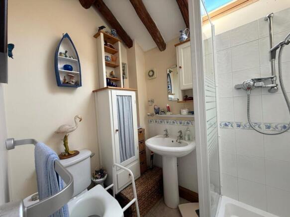 2 bed Terraced for sale Image 8