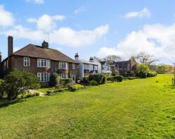 19, East Common, Harpenden AL5 1BJ