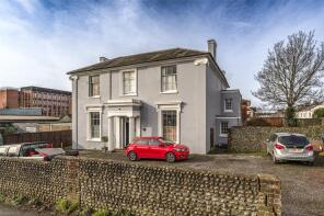 Flat 2, 1 Ace House, Bridge Road, Gaisford, Worthing BN14 7BU