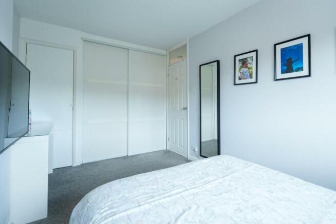 Bedroom 1-3.jpg