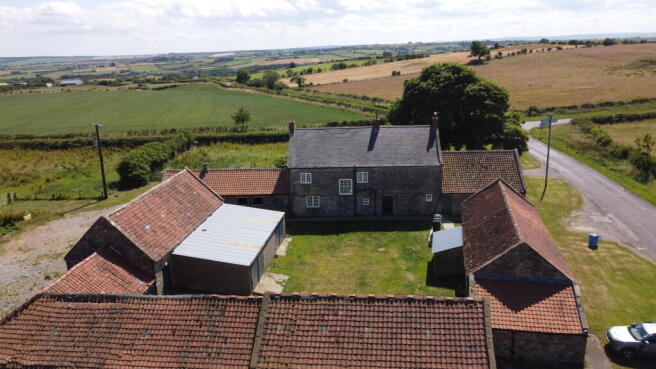 4 bed Detached to rent Image 10