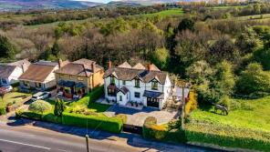 60, Long Lane, Glossop SK13 5ET
