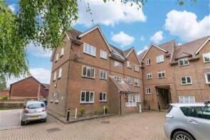 13, Kennard Court, Riverside, Forest Row RH18 5HZ