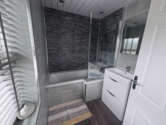2 bed Terraced for sale Image 7
