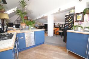 19, Dukes Avenue, Hornsey, London N10 2PS
