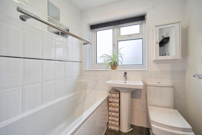 2 bed Semi-Detached for sale Image 11