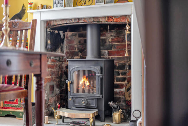 1415536-10-699725...