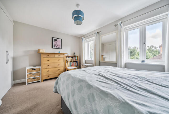 1325630-9-688cd4f...