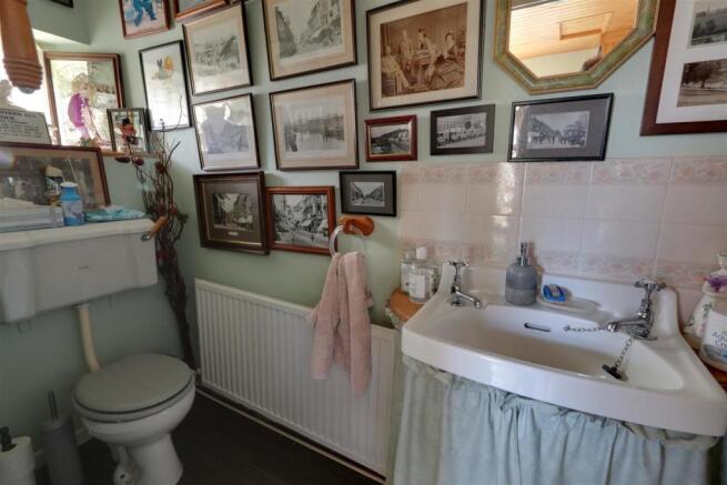 Cloakroom.jpg