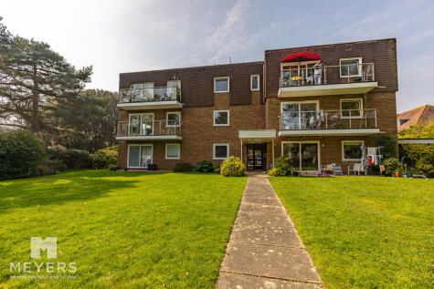 F5, 8 Queens Park West Drive, Bournemouth, BH8