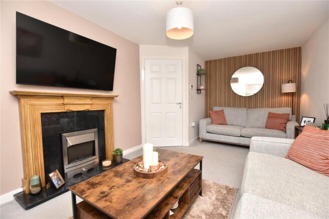 3 bed Semi-Detached for sale Image 11