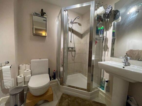 En-Suite Bathroom