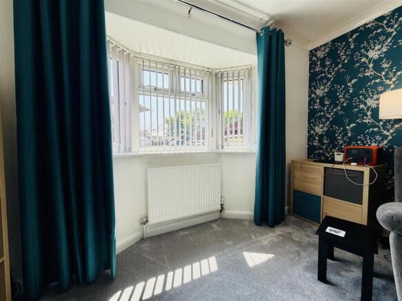 3 bed Terraced for sale Image 4