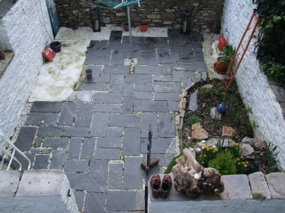 Photo 8