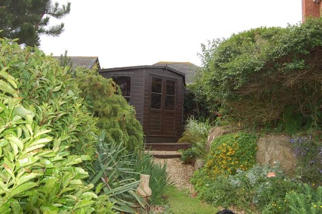 SUMMERHOUSE