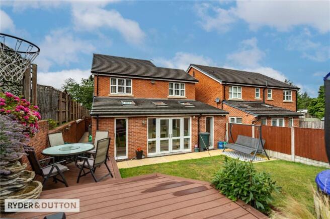 4 bed Detached for sale Image 10