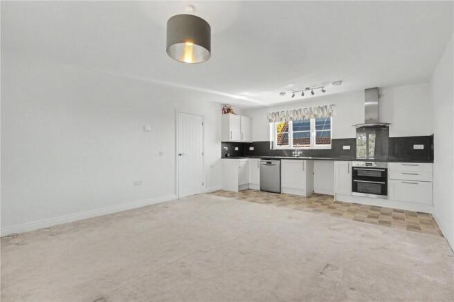 Kitchen / Lounge