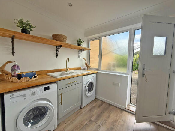 3 bed Detached for sale Image 9