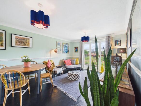 Linen Court - Living and Dining - EweMove