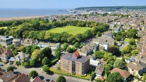 Flat 17, Berrow Lodge, Clarence Road East, Weston-super-mare BS23 4BH