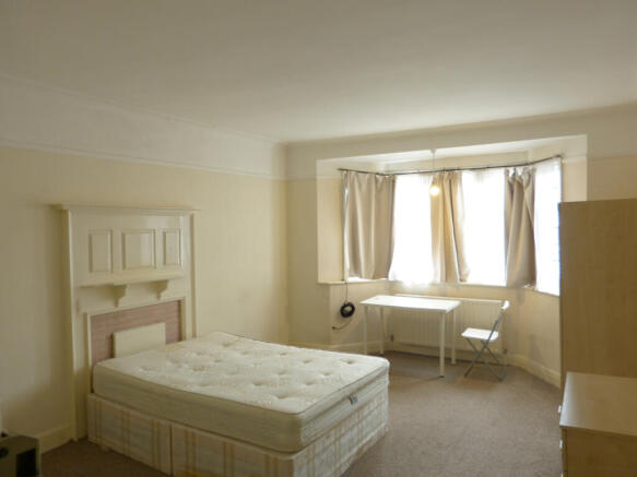 Room to rent Oakfields Road, London NW11