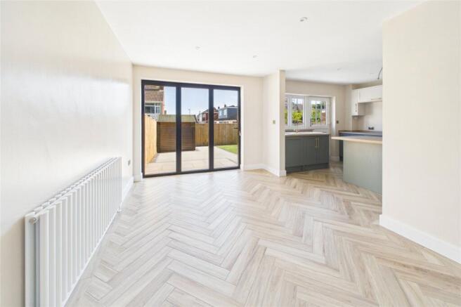 3 bed Semi-Detached for sale Image 4