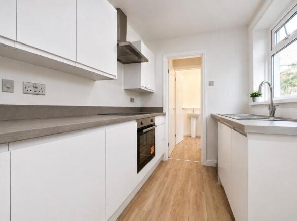 FITTED KITCHEN
