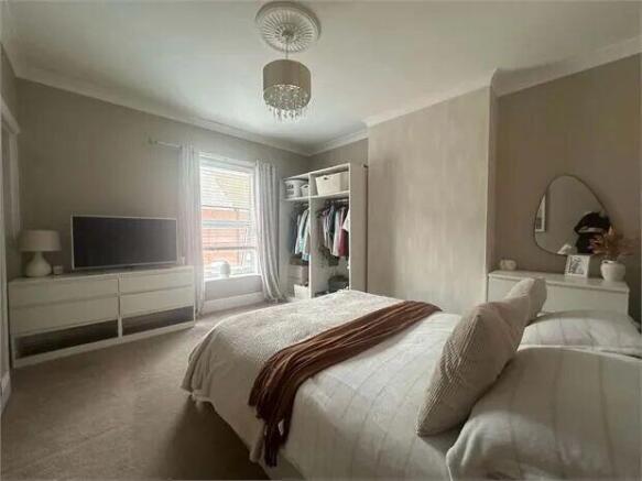2 bed Terraced for sale Image 9