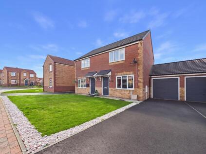 Oak Tree Way, Knottingley, West Yorkshire, WF11
