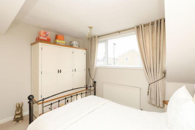 3 bed Semi-Detached for sale Image 7