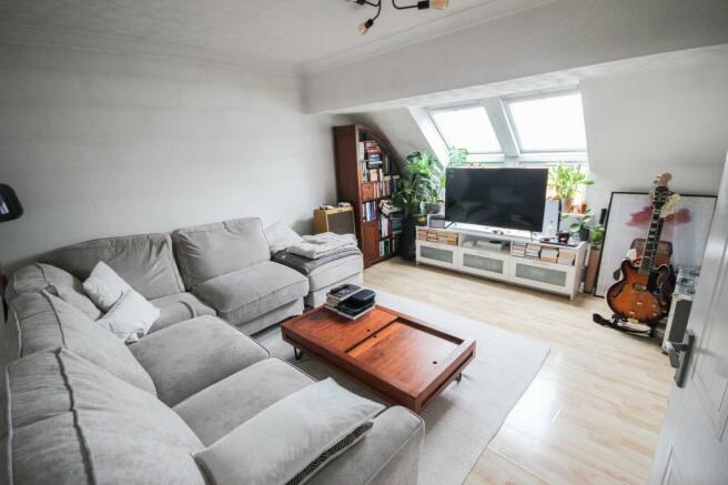 lounge1.JPG