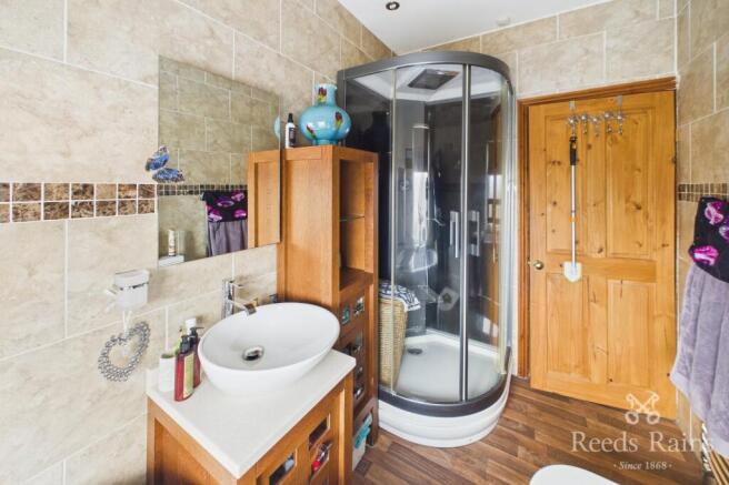 2 bed Terraced for sale Image 8