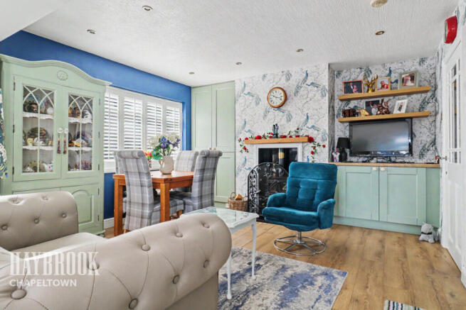 3 bed Bungalow for sale Image 4