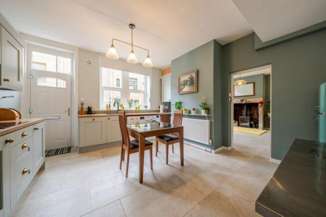 2 bed Terraced for sale Image 12