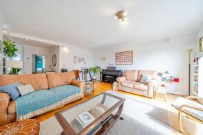 7, Queens Gate Gardens, London SW15 6JN