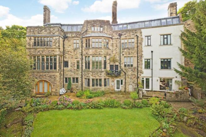 2 bed Apartment for sale Image 4