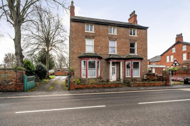 5-bed detached on Hatfield SOUTH YORKSHIRE, £700,000