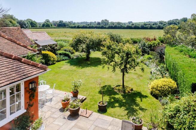 Garden & View